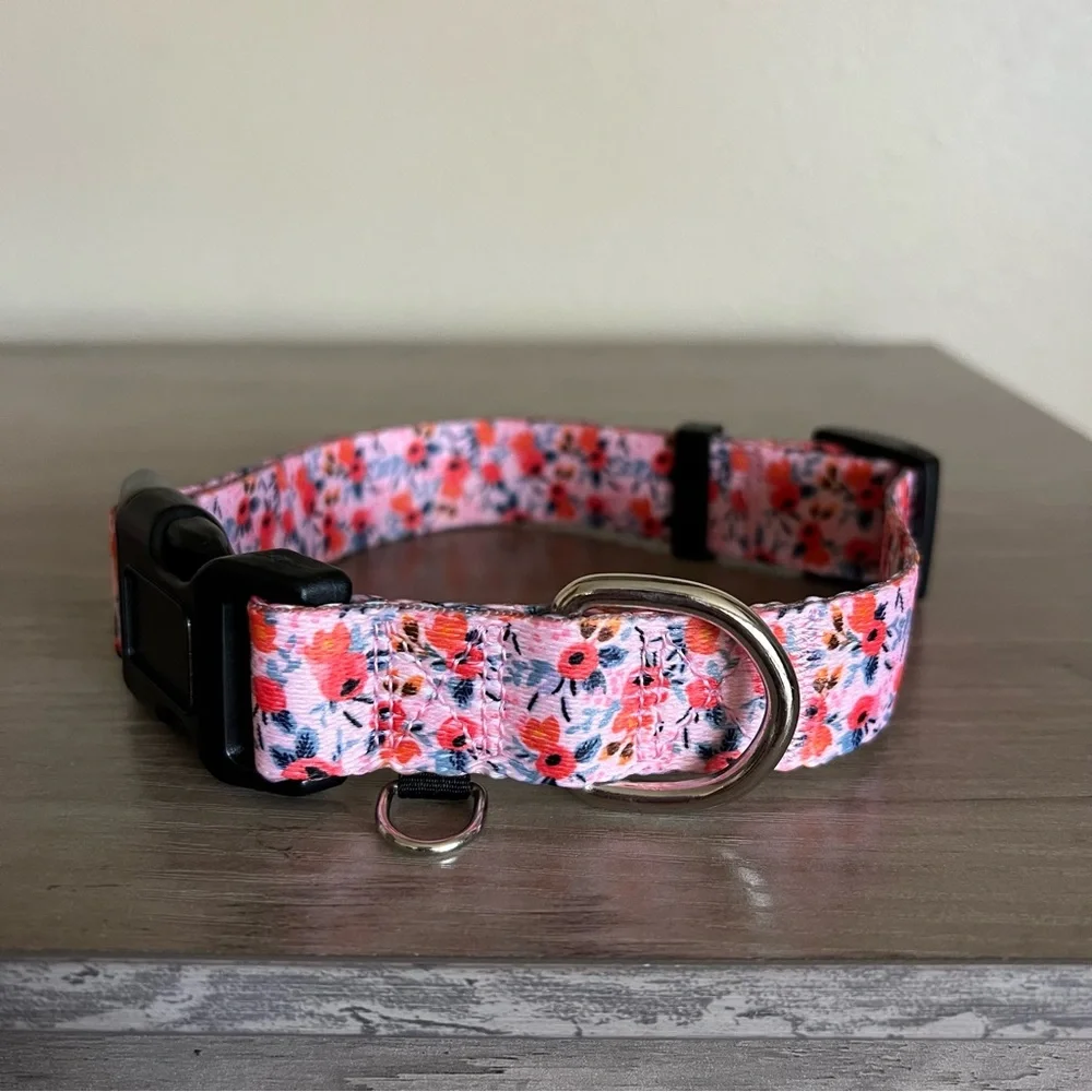 Dog Collar Bandana Set Pink Floral NEW Size M Medium /Large Puppy Animal